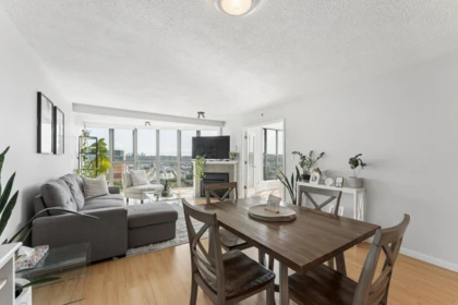 Breakfast Nook Photo of 1603 1128 Quebec Street, Vancouver, BC
