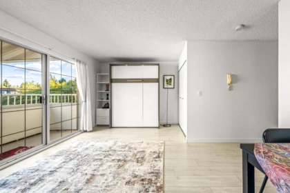 Kitchen Photo of 313 707 Eighth Street, New Westminster, BC