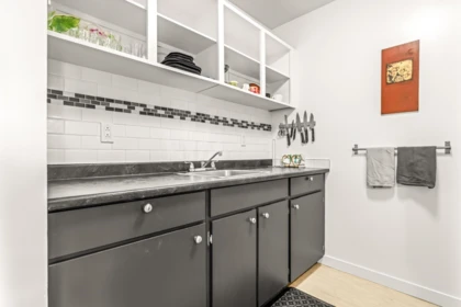 Powder Room Photo of 313 707 Eighth Street, New Westminster, BC