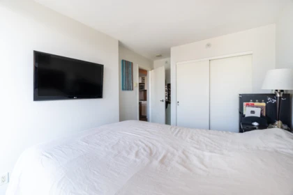Basement Recreation Room Photo of 3301 233 Robson Street, Vancouver, BC