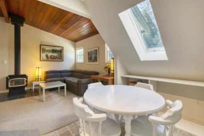 Powder Room Photo of 13282 Keelson Road, Garden Bay, BC