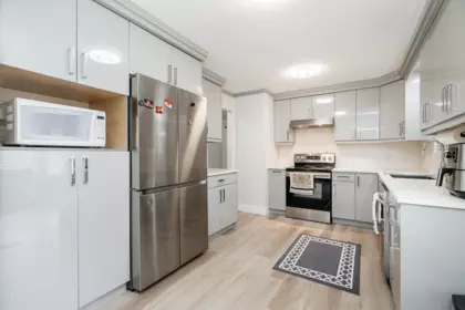 Kitchen Island Photo of 6209 172 Street, Surrey, BC