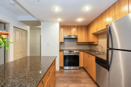 101 9262 University Crescent, Burnaby, BC, Burnaby — Apartment/Condo for sale