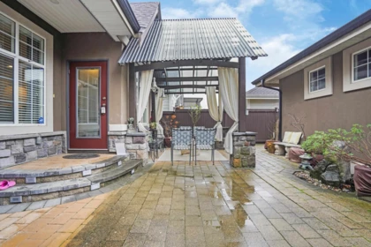 Swimming Pool Photo of 5878 Garrison Boulevard, Chilliwack, BC