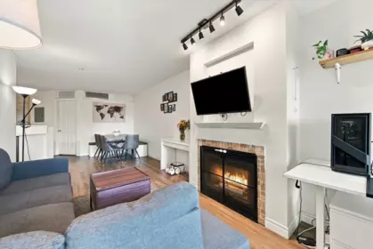 323 760 Kingsway, Vancouver, BC, Vancouver — Apartment/Condo for sale