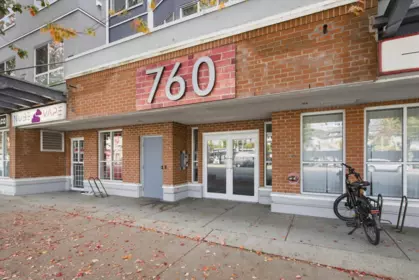 Laundry Room Photo of 323 760 Kingsway, Vancouver, BC
