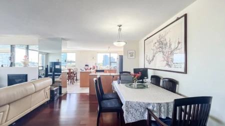 Breakfast Nook Photo of 1106 6331 Buswell Street, Richmond, BC