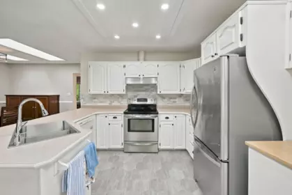 Guest Bathroom Photo of 6333 180a Street, Surrey, BC