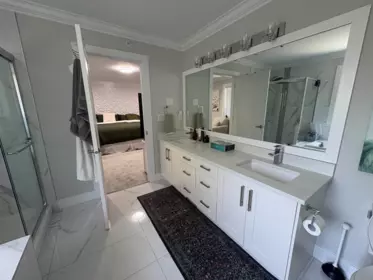 Guest Bathroom Photo of 11353 242a Street, Maple Ridge, BC