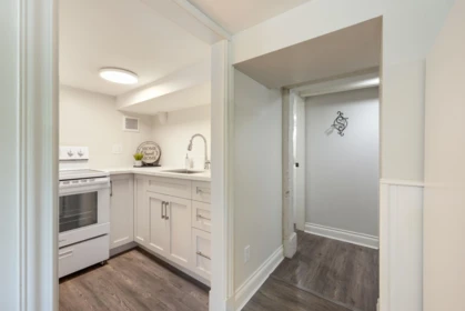 Hallway Photo of 234 Eighth Avenue, New Westminster, BC