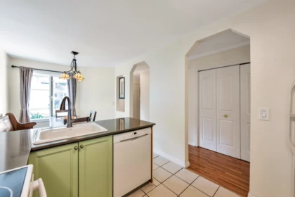Guest Bathroom Photo of 60 9045 Walnut Grove Drive, Langley, BC