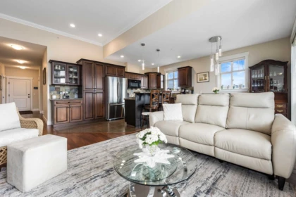 Breakfast Nook Photo of 412 45893 Chesterfield Avenue, Chilliwack, BC