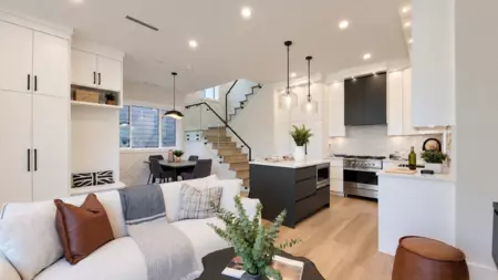 1 746 E 12th Avenue, Vancouver, BC, Vancouver — Half Duplex for sale