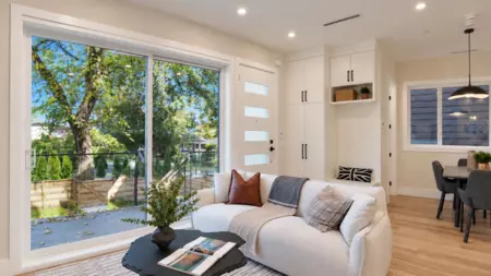 1 746 E 12th Avenue, Vancouver, BC, Vancouver — Half Duplex for sale