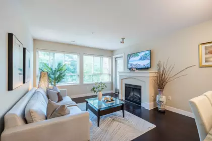 302 3110 Dayanee Springs Boulevard, Coquitlam, BC, Coquitlam — Apartment/Condo for sale