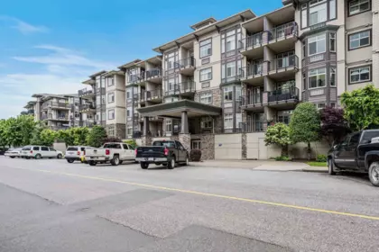 412 45893 Chesterfield Avenue, Chilliwack, BC, Chilliwack — Apartment/Condo for sale
