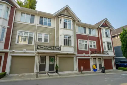 42 20852 77a Avenue, Langley, BC, Langley — Townhouse for sale