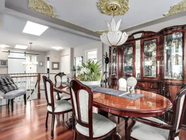 7206 Hastings Street, Burnaby, BC, Burnaby — Single Family Residence for sale