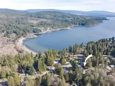 7719 Fawn Road, Halfmoon Bay, BC, Halfmoon bay — Single Family Residence for sale