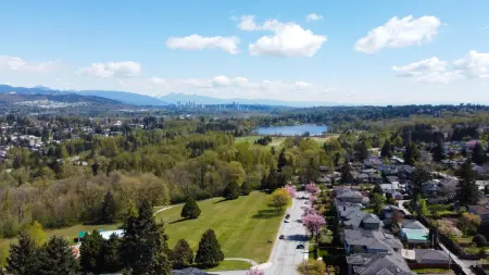 4694 Burke Street, Burnaby, BC, Burnaby — Duplex for sale