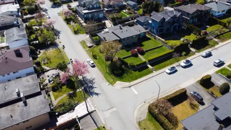 4694 Burke Street, Burnaby, BC, Burnaby — Duplex for sale