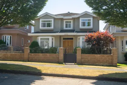 3552 E 46th Avenue, Vancouver, BC, Vancouver — Single Family Residence for sale
