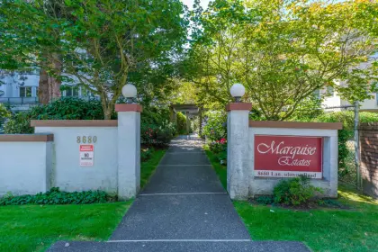 208 8680 Lansdowne Road, Richmond, BC, Richmond — Apartment/Condo for sale