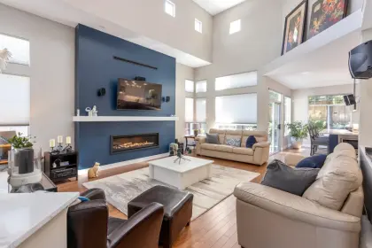 1967 Parkway Boulevard, Coquitlam, BC, Coquitlam — Half Duplex for sale