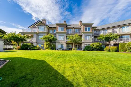 303 6359 198 Street, Langley, BC, Langley — Apartment/Condo for sale