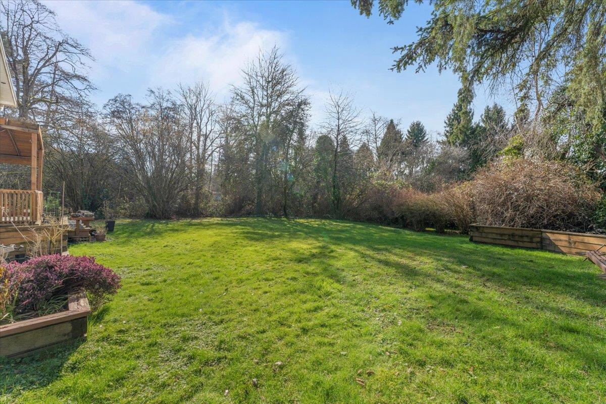 Dining Area Photo of 4218 Moscrop Street, Burnaby, BC