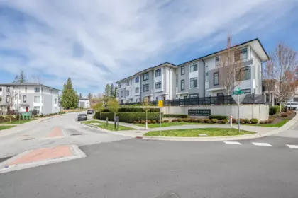 123 15235 Sitka Drive, Surrey, BC, Surrey — Townhouse for sale