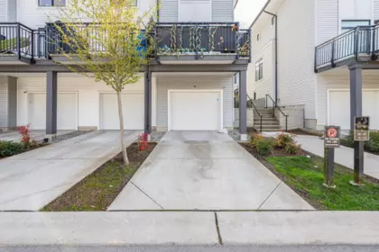123 15235 Sitka Drive, Surrey, BC, Surrey — Townhouse for sale