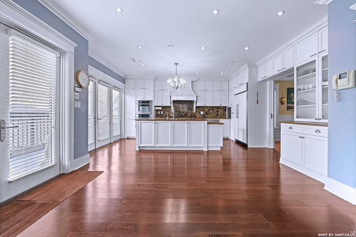 Kitchen Island Photo of 1255 W 26th Avenue, Vancouver, BC