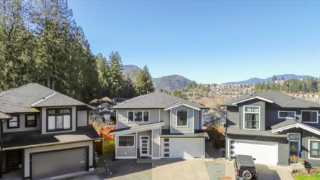 3 46504 Valleyview Road, Chilliwack, BC, Chilliwack — Single Family Residence for sale