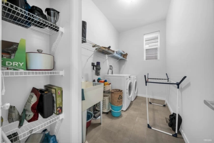 Primary Bathroom Photo of 24355 112b Avenue, Maple Ridge, BC