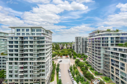 1601 8833 Hazelbridge Way, Richmond, BC, Richmond — Apartment/Condo for sale