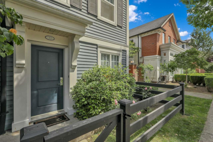 32 18983 72a Avenue, Surrey, BC, Surrey — Townhouse for sale