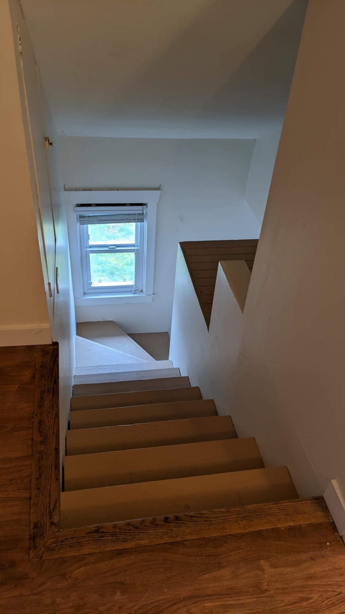 Primary Bedroom Photo of 33913 Pine Street, Abbotsford, BC