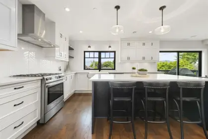 2575 Napier Street, Vancouver, BC, Vancouver — Single Family Residence for sale