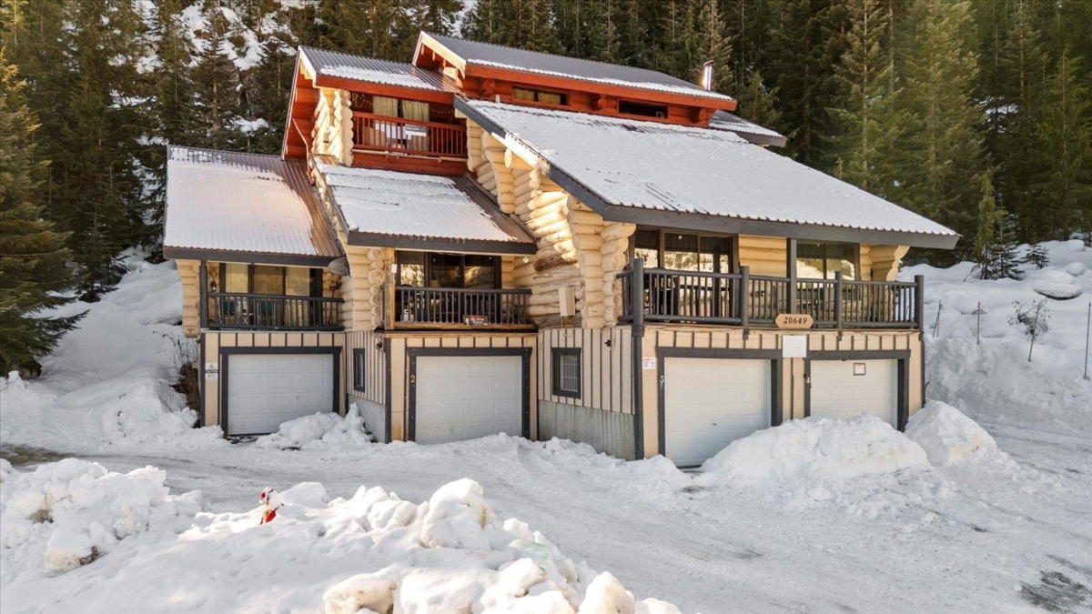 Exterior Rear Photo of 2 20649 Edelweiss Drive, Agassiz, BC