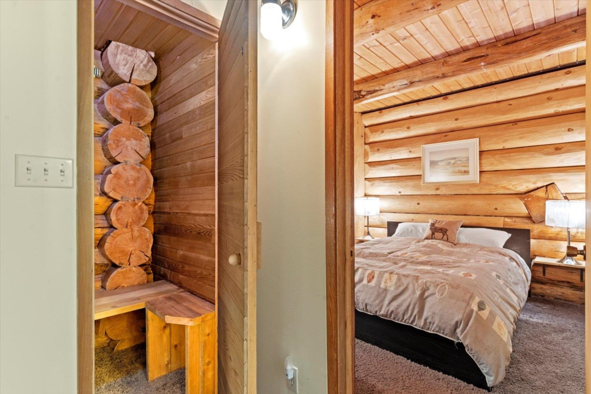 Powder Room Photo of 2 20649 Edelweiss Drive, Agassiz, BC