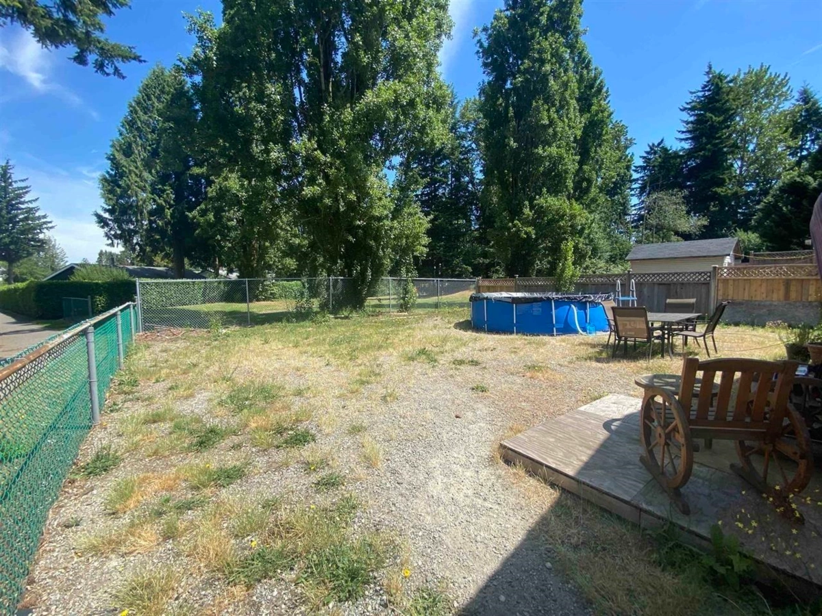 Pantry Photo of 32525 George Ferguson Way, Abbotsford, BC