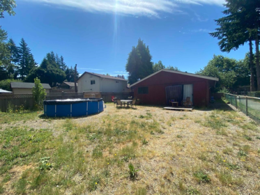 Primary Bedroom Photo of 32525 George Ferguson Way, Abbotsford, BC