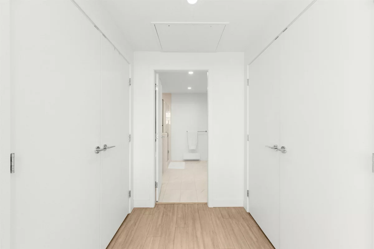 Mudroom Photo of 407 733 E 3rd Street, North Vancouver, BC