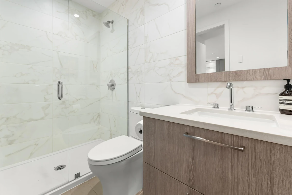 Office / Den Photo of 407 733 E 3rd Street, North Vancouver, BC