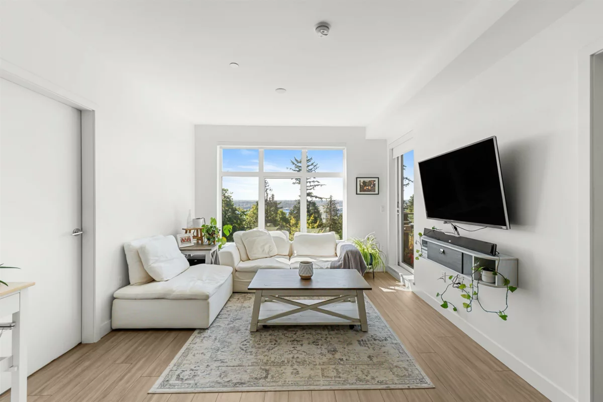 Pantry Photo of 407 733 E 3rd Street, North Vancouver, BC