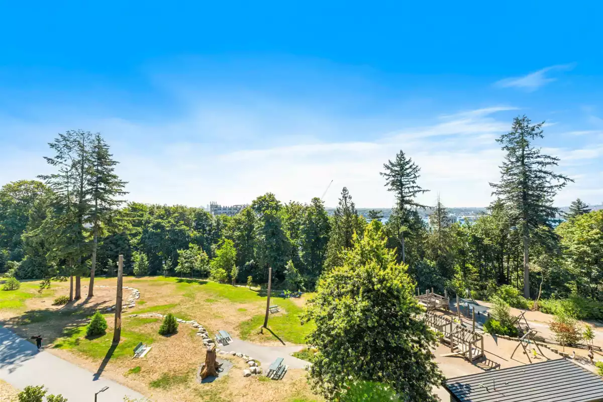 Swimming Pool Photo of 407 733 E 3rd Street, North Vancouver, BC