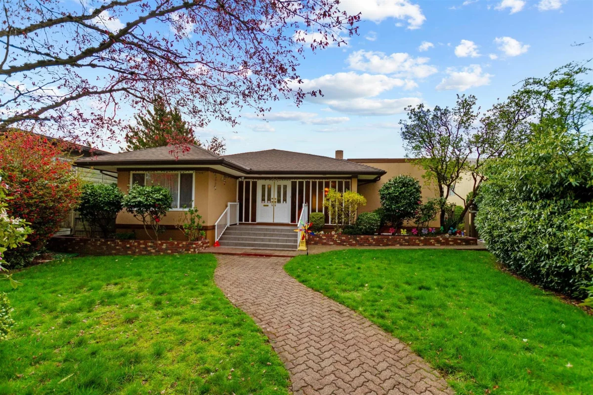 Exterior Rear Photo of 768 W 53rd Avenue, Vancouver, BC