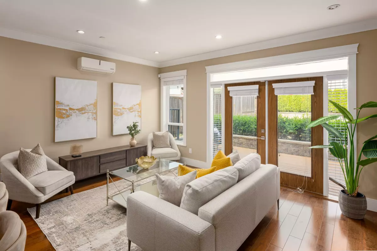 Bedroom 2 Photo of 320 E Keith Road, North Vancouver, BC