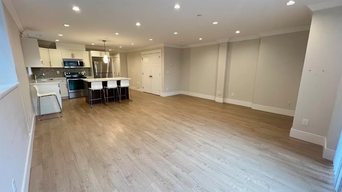 Garden / Landscaping Photo of 320 E Keith Road, North Vancouver, BC